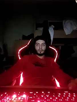 kleineid77 online show from February 1, 2026, 3:32 pm