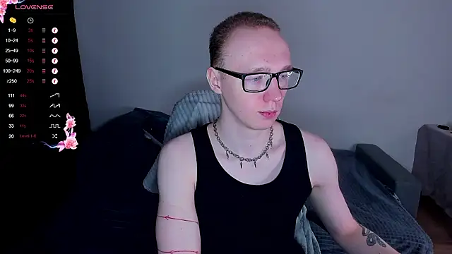 Snapshot of Alex_silents chatting on February 28, 2026, 1:05 am Alex silents online show from February 28, 2026, 1:05 am