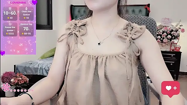 Berrysweet 68 online show from April 3, 2026, 2:23 pm