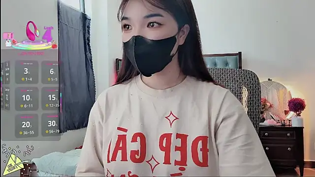 Snapshot of Berrysweet_68 chatting on November 15, 2025, 5:33 am Berrysweet 68 online show from November 15, 2025, 5:33 am