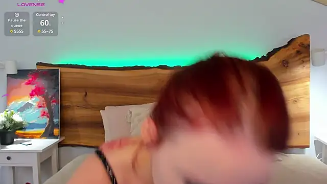 Snapshot of AliceBessos chatting on March 22, 2025, 12:25 pm AliceBessos online show from March 22, 2025, 12:25 pm