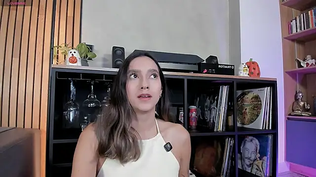 honeyhot69   online show from October 11, 2025, 11:33 am