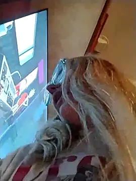 xWhoreAbleX Pika online show from November 27, 2025, 7:47 pm