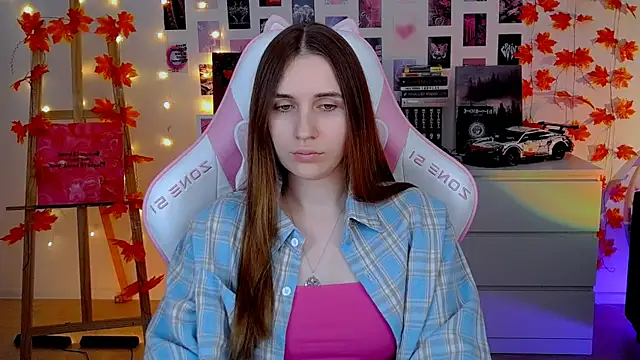 Snapshot of AliceCharmy chatting on November 9, 2025, 7:56 am AliceCharmy online show from November 9, 2025, 7:56 am