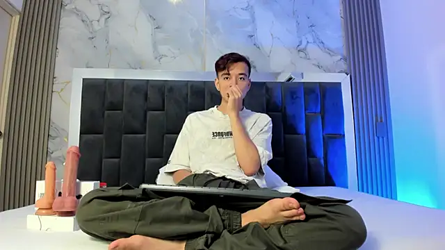 bunny maxi online show from October 10, 2025, 12:39 pm