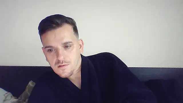 Huge cock22cm online show from October 18, 2025, 12:29 pm