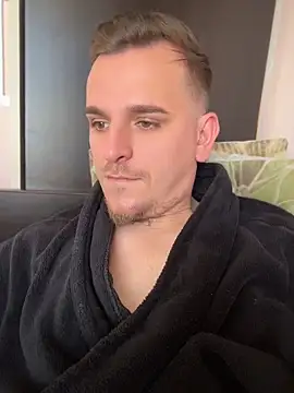 Huge cock22cm online show from May 7, 2026, 9:56 am