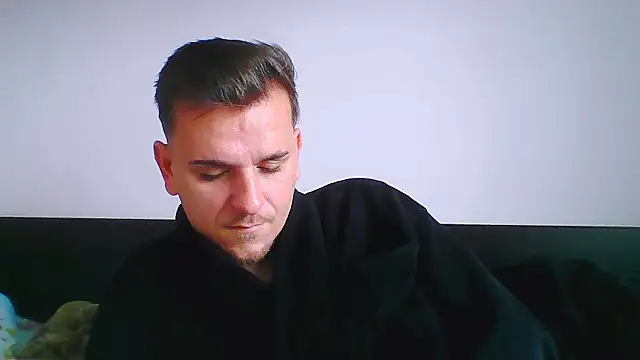 Huge cock22cm online show from November 12, 2025, 11:25 am