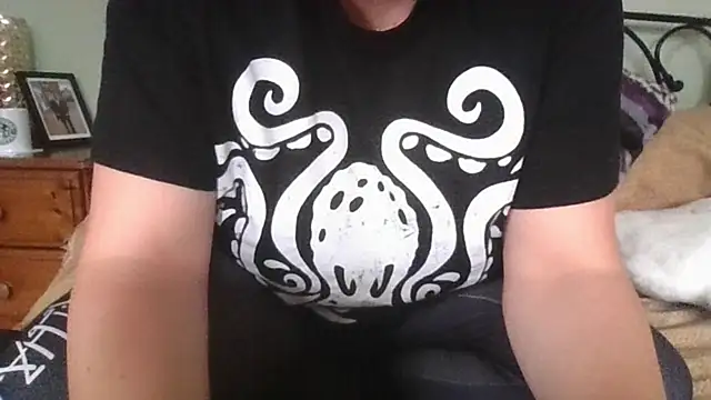 MissKisu online show from October 29, 2025, 10:47 am