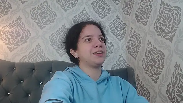 EmmaCowperr online show from March 15, 2025, 5:37 pm