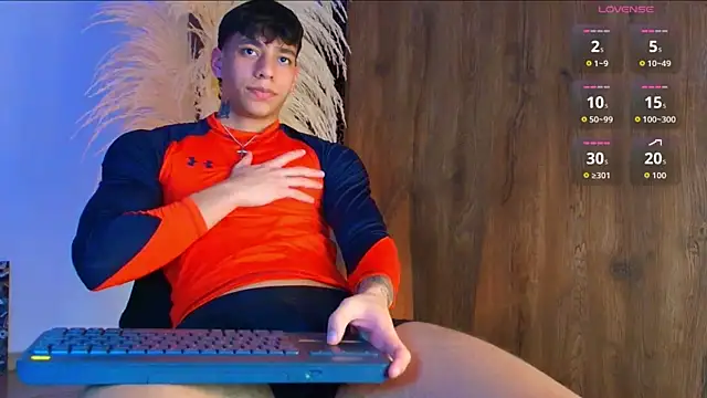 Snapshot of Josep_Davies chatting on October 22, 2025, 8:52 pm Josep Davies online show from October 22, 2025, 8:52 pm