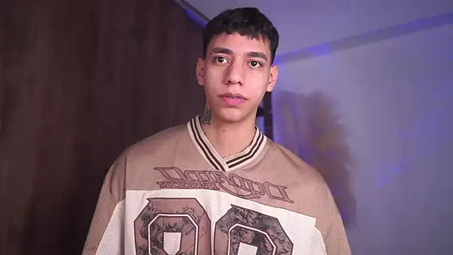 Snapshot of Josep_Davies chatting on February 8, 2026, 7:44 pm Josep Davies online show from February 8, 2026, 7:44 pm