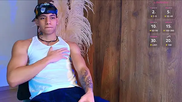 Snapshot of Josep_Davies chatting on October 8, 2025, 10:54 pm Josep Davies online show from October 8, 2025, 10:54 pm