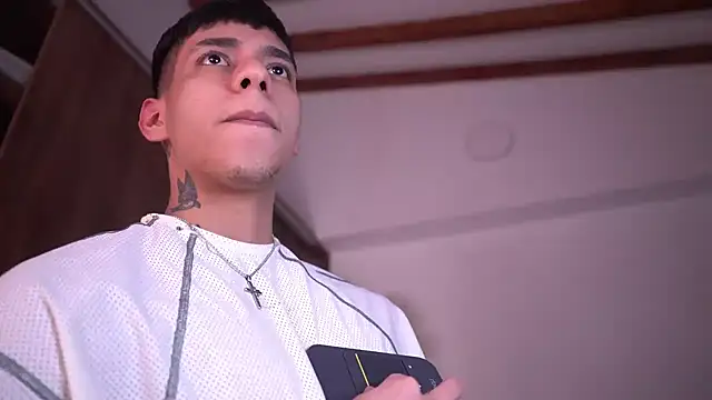 Snapshot of Josep_Davies chatting on January 14, 2026, 2:15 am Josep Davies online show from January 14, 2026, 2:15 am