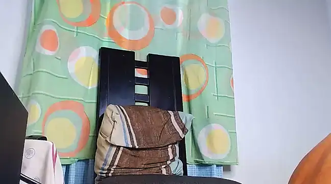 Snapshot of DanteSantoro chatting on February 5, 2025, 1:11 pm DanteSantoro online show from February 5, 2025, 1:11 pm