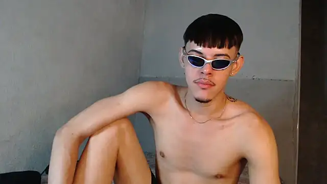 MicaelRian69 online show from October 26, 2025, 2:45 am