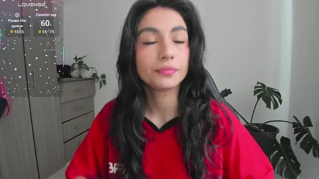 Snapshot of Dahian-peach chatting on December 19, 2025, 5:15 pm Dahian-peach online show from December 19, 2025, 5:15 pm