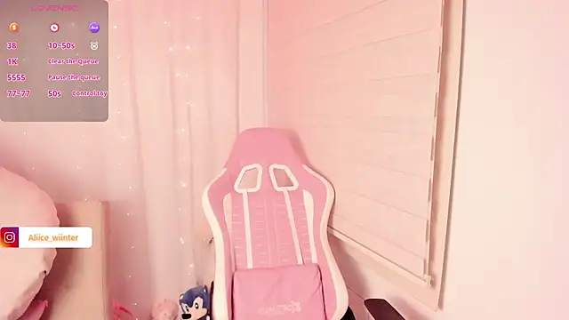 Alice winter  online show from April 3, 2026, 6:14 pm