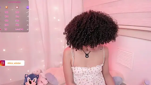 Snapshot of Alice_winter_ chatting on July 29, 2026, 11:15 pm Alice winter online show from July 29, 2026, 11:15 pm
