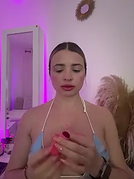 Ashleyjenner  online show from January 16, 2026, 12:14 am