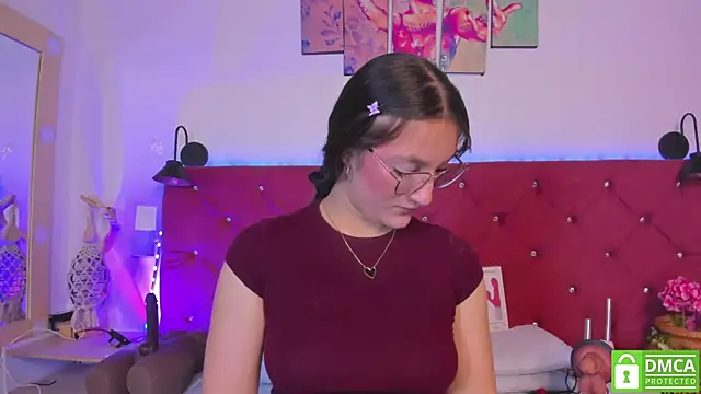 Ruth harvey  online show from July 17, 2026, 1:52 pm