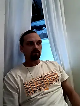 VitaminmanFL online show from November 17, 2025, 3:21 am