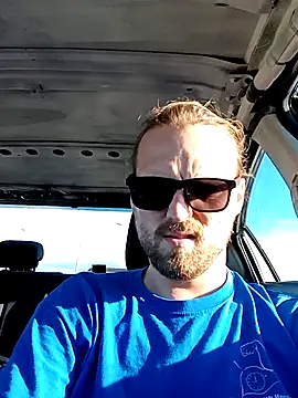 VitaminmanFL online show from October 10, 2025, 9:37 pm