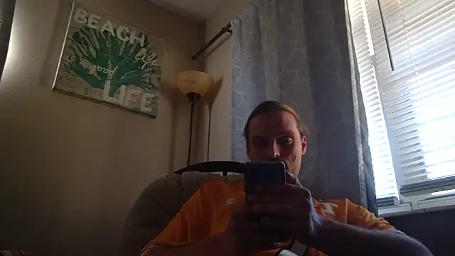 VitaminmanFL online show from November 15, 2025, 2:43 pm