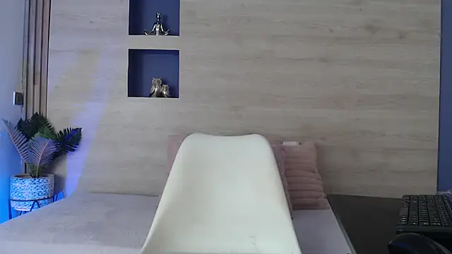 Dakotagloss online show from April 17, 2026, 9:06 pm