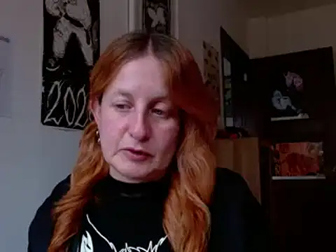 ViioletaMora online show from April 10, 2026, 6:26 pm