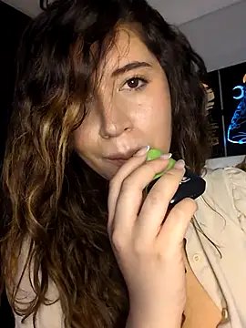 maliciaworld online show from April 18, 2026, 7:07 pm