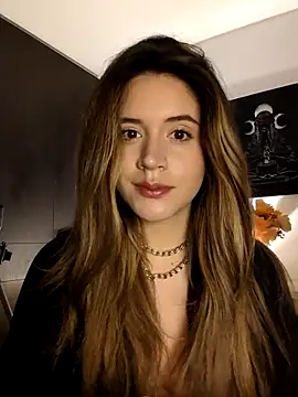 maliciaworld online show from October 9, 2025, 10:43 pm