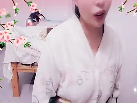 xiaoxuer online show from March 2, 2025, 4:17 am