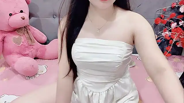 Funikio online show from November 10, 2025, 2:38 am