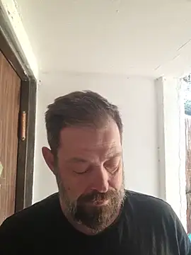 zefside42 online show from December 5, 2025, 7:51 am