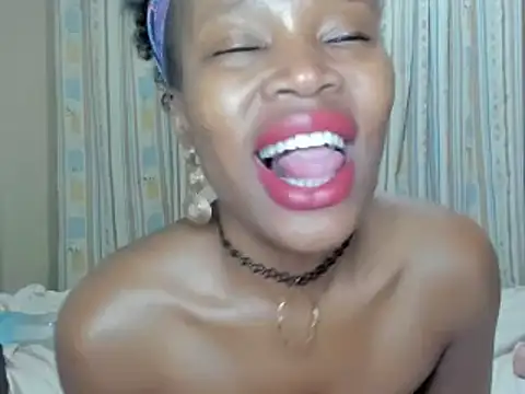 AfricanSquirtingQueen online show from September 18, 2025, 2:36 am