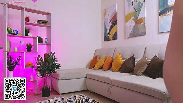 oliviabr0wn0 online show from February 3, 2026, 6:40 am