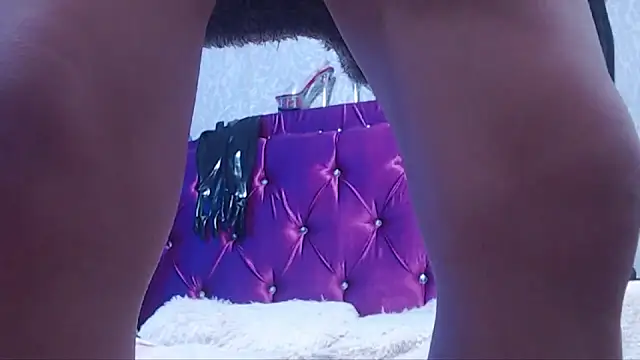 AyshaScott online show from April 1, 2026, 1:41 pm