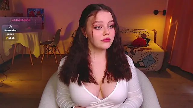 Snapshot of sensual_me chatting on November 15, 2025, 7:56 am sensual me online show from November 15, 2025, 7:56 am