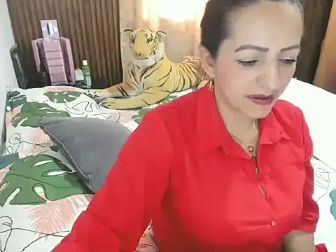 MonicaGarcia  online show from April 15, 2026, 9:59 pm