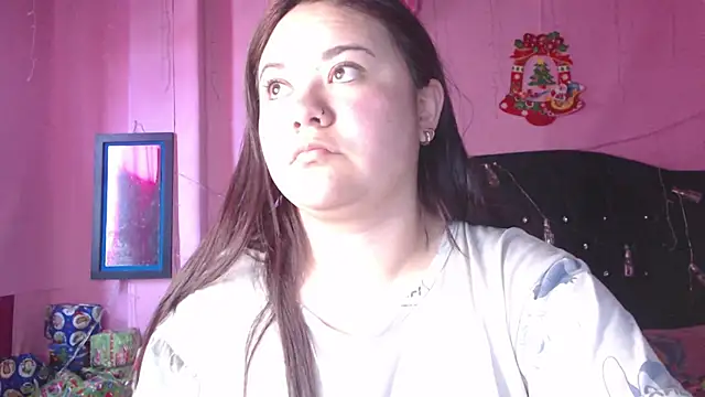 NikkiRous  online show from December 18, 2025, 1:37 pm