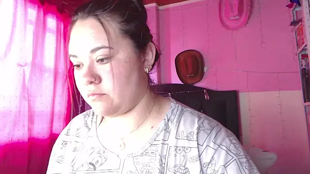 NikkiRous  online show from February 17, 2026, 1:19 pm