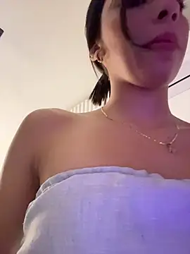 Ema azel online show from March 19, 2026, 1:55 pm