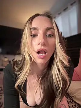 BrattyBae xo online show from January 15, 2026, 7:50 pm