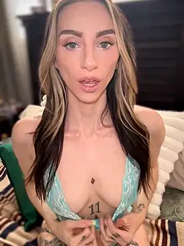 BrattyBae xo online show from March 9, 2026, 8:12 pm