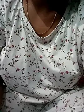 Im Cute online show from October 15, 2025, 7:55 pm