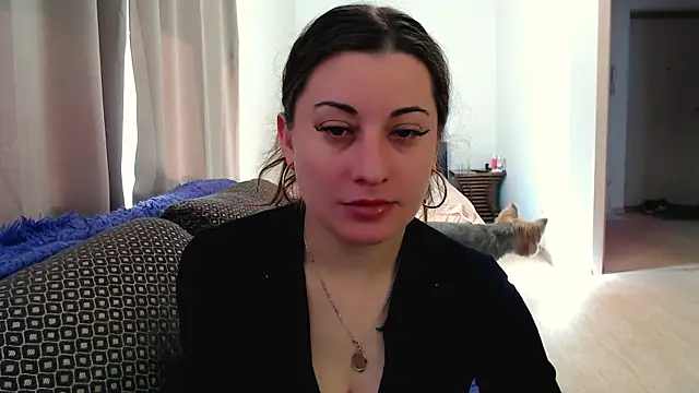 Helen Adams  online show from May 12, 2026, 5:48 am