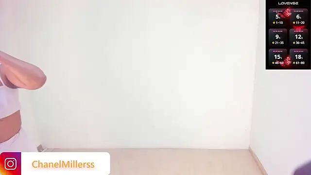 ChanelMillers  online show from February 28, 2025, 6:20 pm