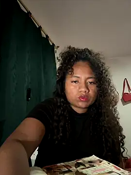 ChanelMillers  online show from September 28, 2025, 2:29 am