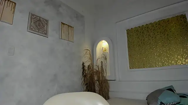 Tahira 21  online show from October 9, 2025, 6:52 pm